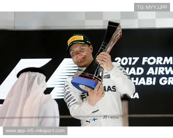 博塔斯再次拍到表情包 博塔斯再次拍到表情包