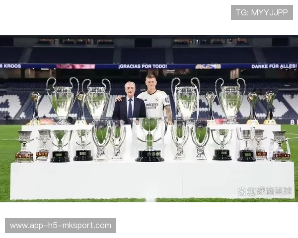 欧洲冠军联赛:皇马逆转热刺,淘汰赛精彩不断!,欧洲杯 皇马 欧洲冠军联赛:皇马逆转热刺,淘汰赛精彩不断!,欧洲杯 皇马