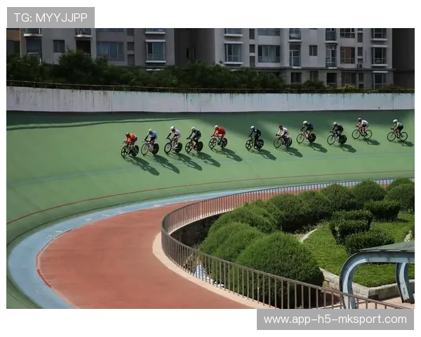 国际自行车队心理辅导日常化制度建立，自行车队训练